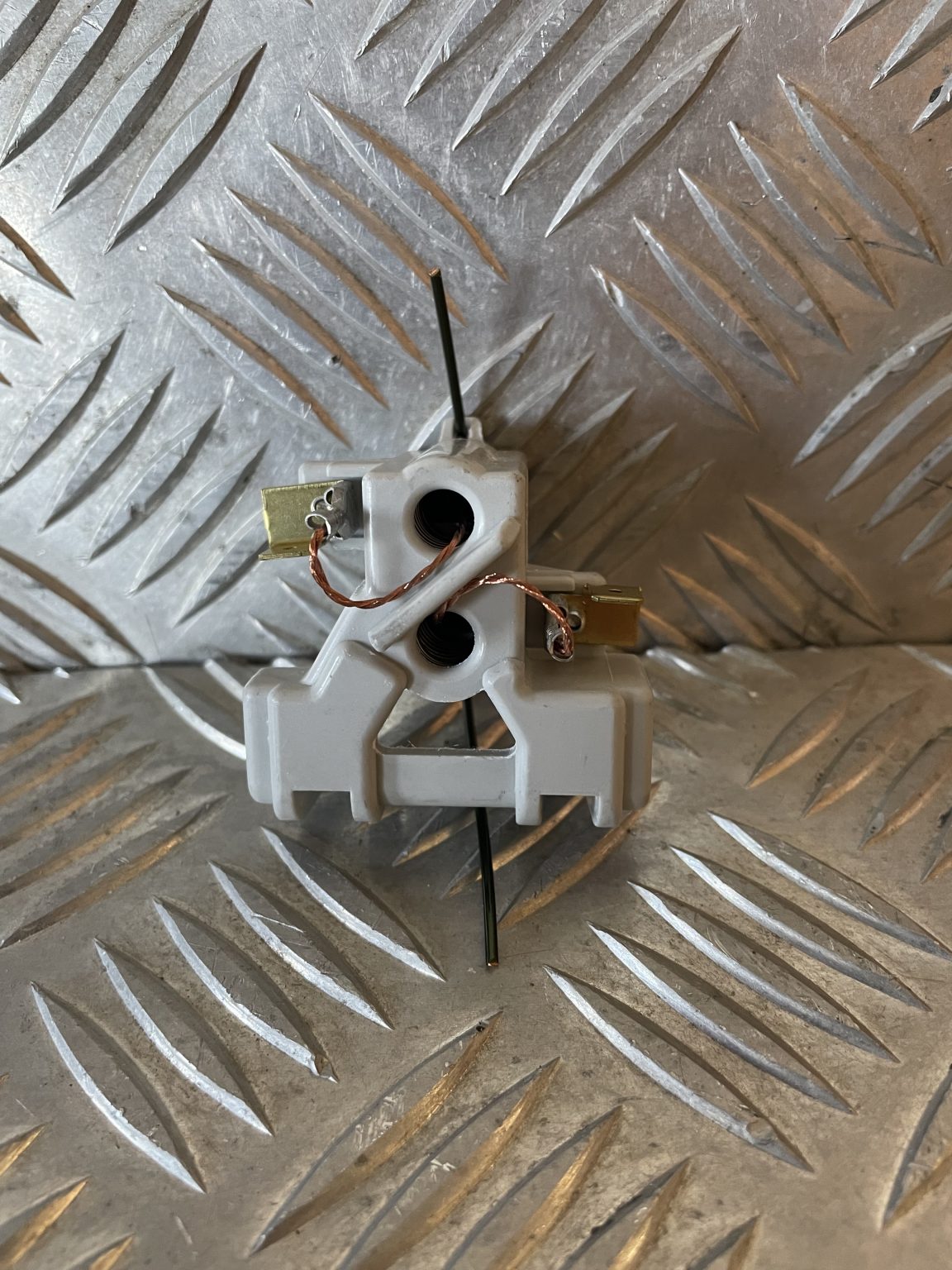 Onan QG RV 4000 Brush Block Kit 2121283S0 Genuine Onan Parts