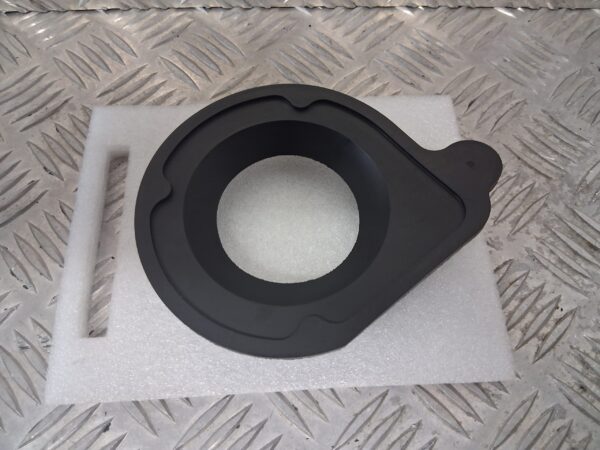 Onan 134-5211 Oil Filter Cover
