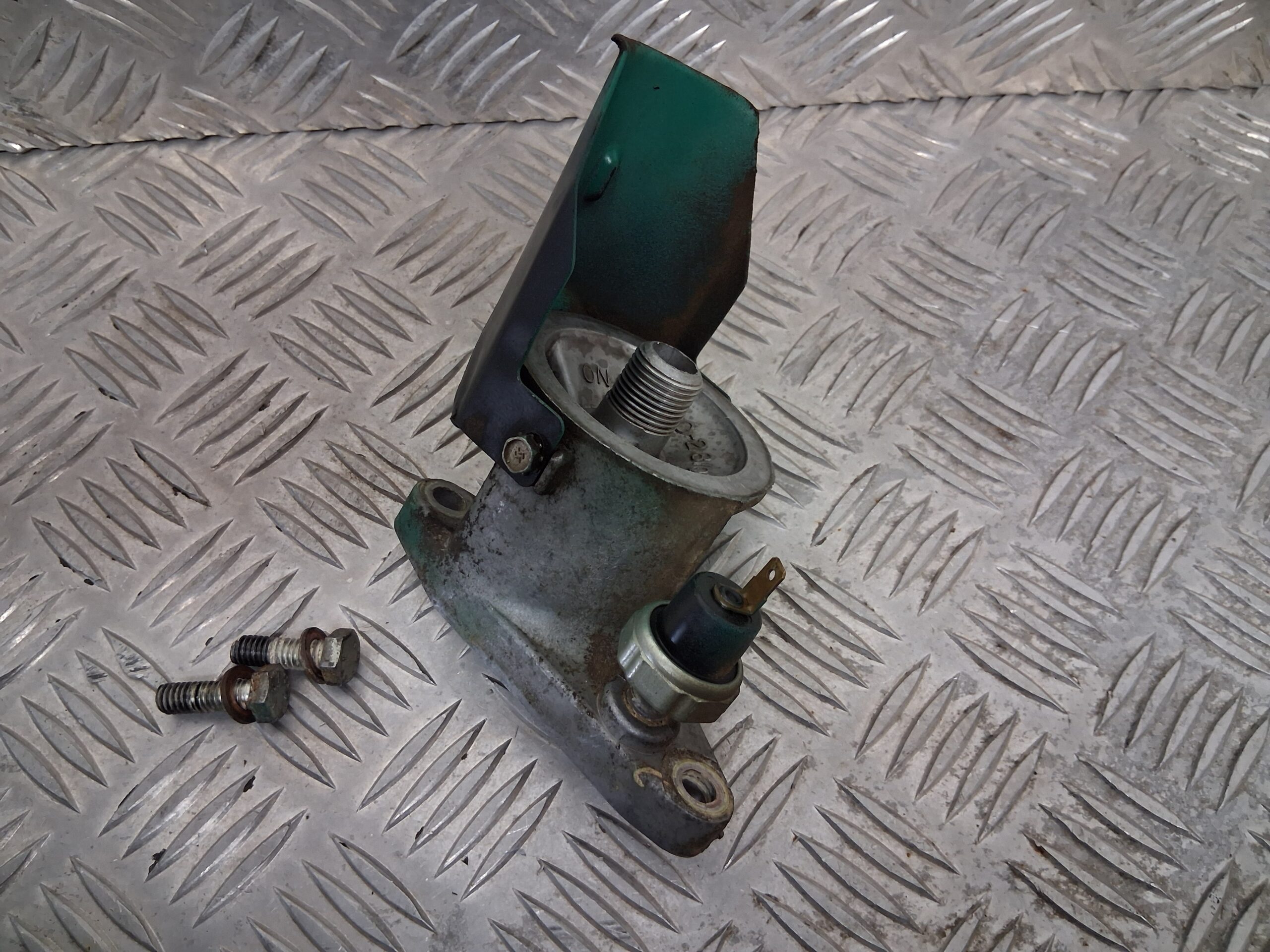 Onan 122-0814 Oil Filter Adapter - USED